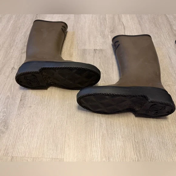 CHANEL Olive and Black Rain Boots SZ 7 - Picture 11 of 14